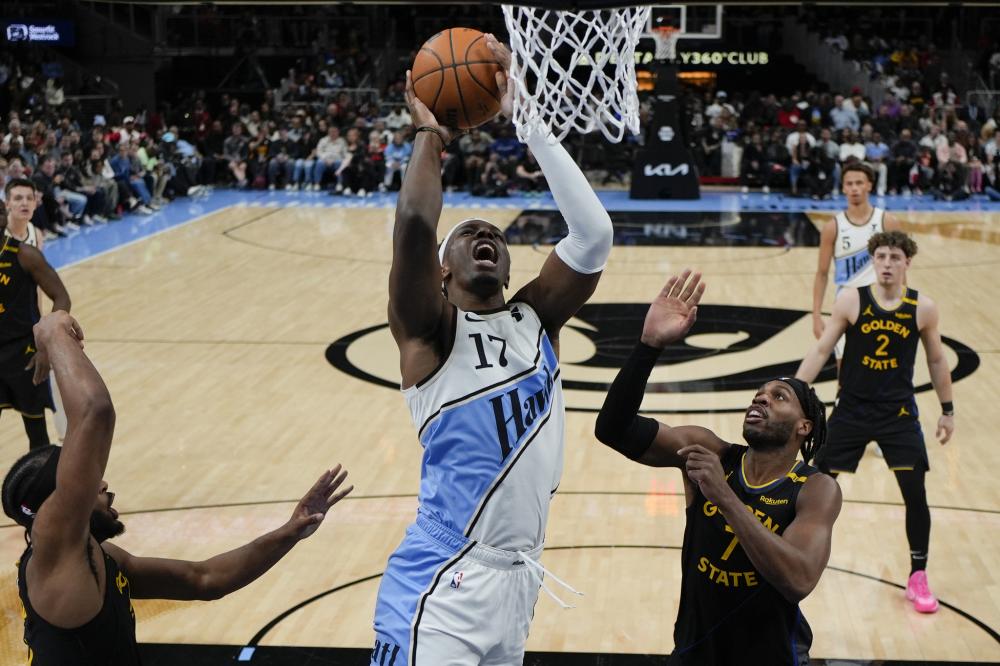 球色生香 ｜ 他是辽篮旧将，错过总冠军中传校花，却顶薪迎娶白富美.